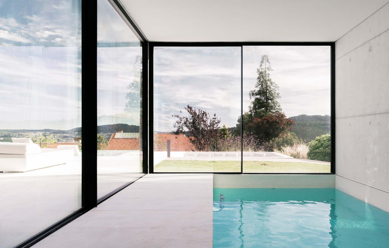 Architecture open to the Atlantic landscape of Barcelos