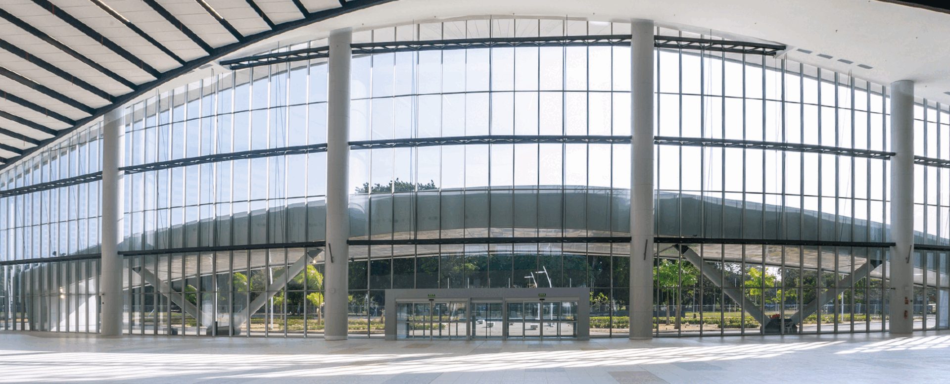 Fachada Equity - ventanas de aluminio y PVC Cortizo