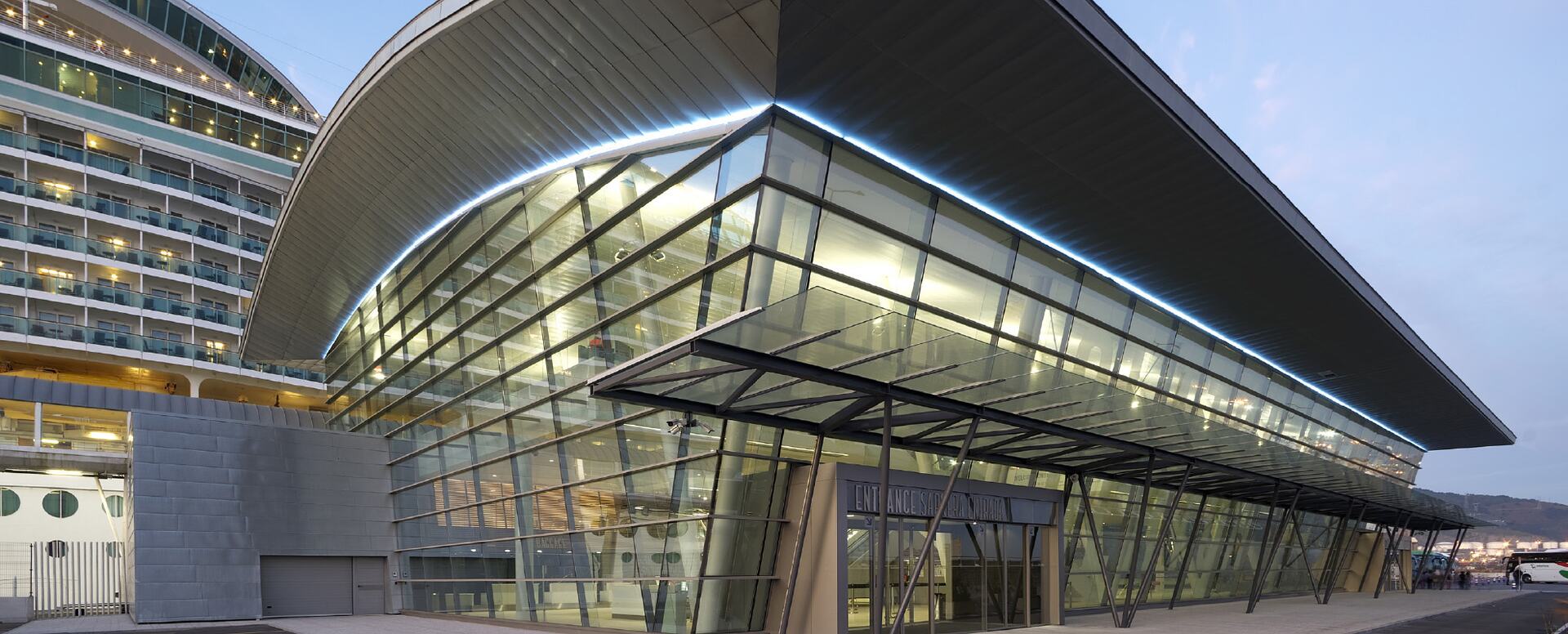 TPH 52 Facade