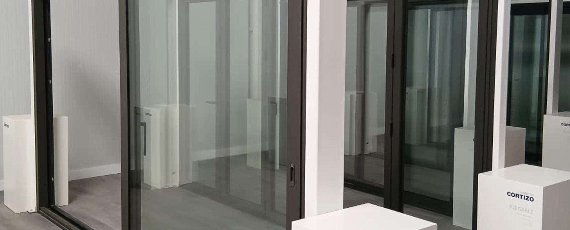 Exposición Ventanas Cortizo en Alumigonza
