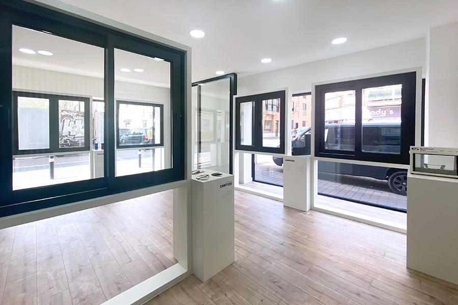 Showroom Aluminios Boar - Aluminium- und PVC-Fenster Cortizo