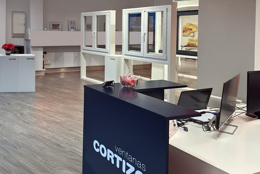 Showroom Ventanas Cae - alüminyum ve PVC pencereler Cortizo