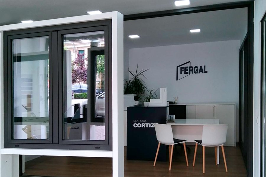 Fergal Villaviciosa - imagen 2 - okna aluminiowe i PVC Cortizo