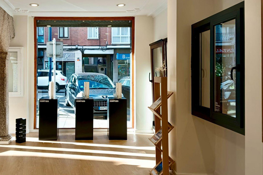Showroom Gonzalgui - hliníková a PVC okna Cortizo
