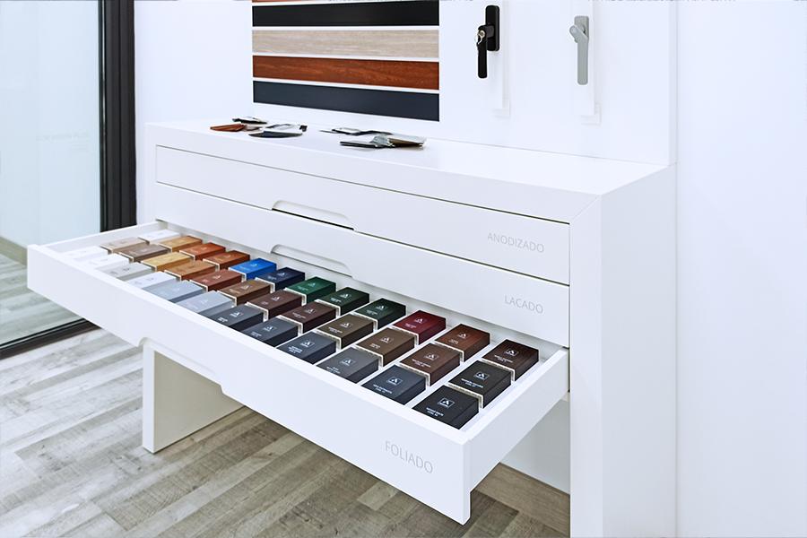 Showroom Grupo Luna - okna aluminiowe i PVC Cortizo