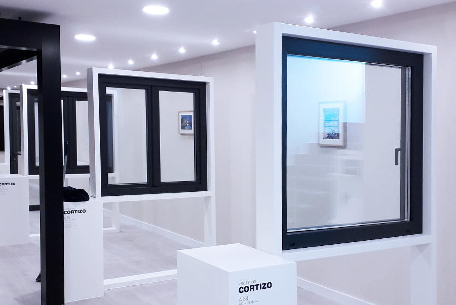 Showroom MH Aluminium - hliníková a PVC okna Cortizo