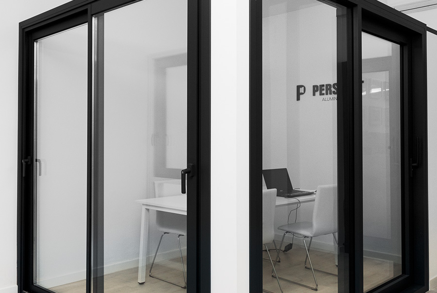 Persitot - imagen 1 - ferestre din aluminiu și PVC Cortizo