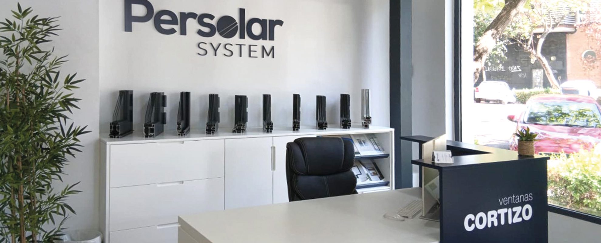Exposición Ferestre Cortizo en Persolar System - ferestre din aluminiu și PVC Cortizo