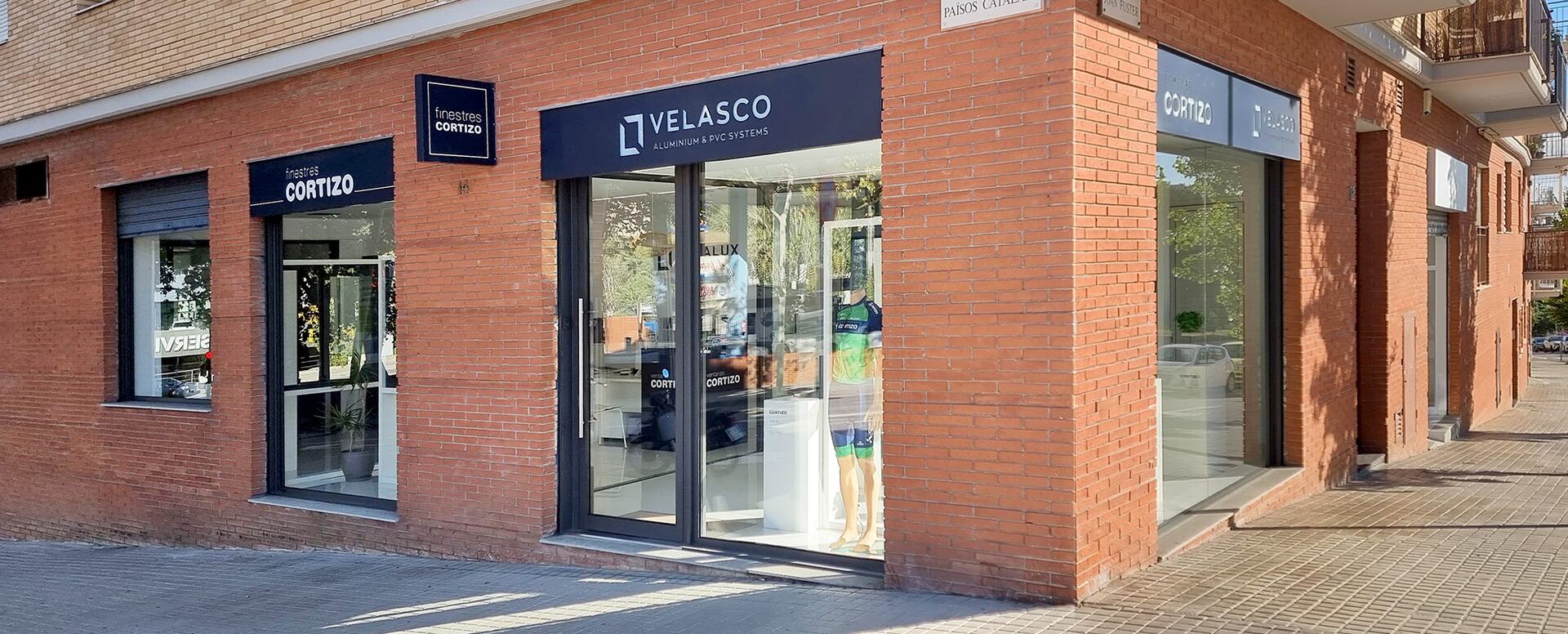 Exposición Cortizo Fenster en Aluminios Velasco - Aluminium- und PVC-Fenster Cortizo